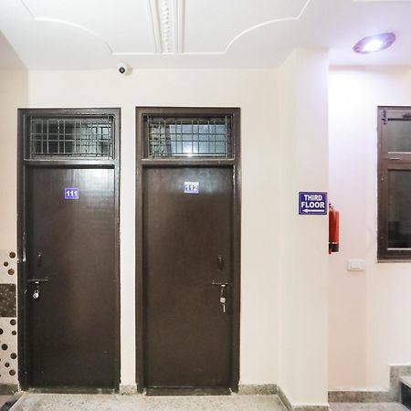 Spot On Main View Guest House Near Leisure Valley Park Gurgaon Dış mekan fotoğraf