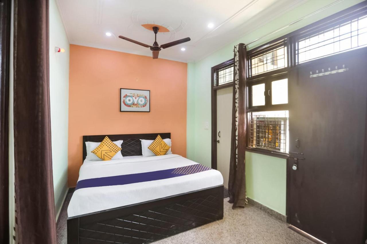 Spot On Main View Guest House Near Leisure Valley Park Gurgaon Dış mekan fotoğraf