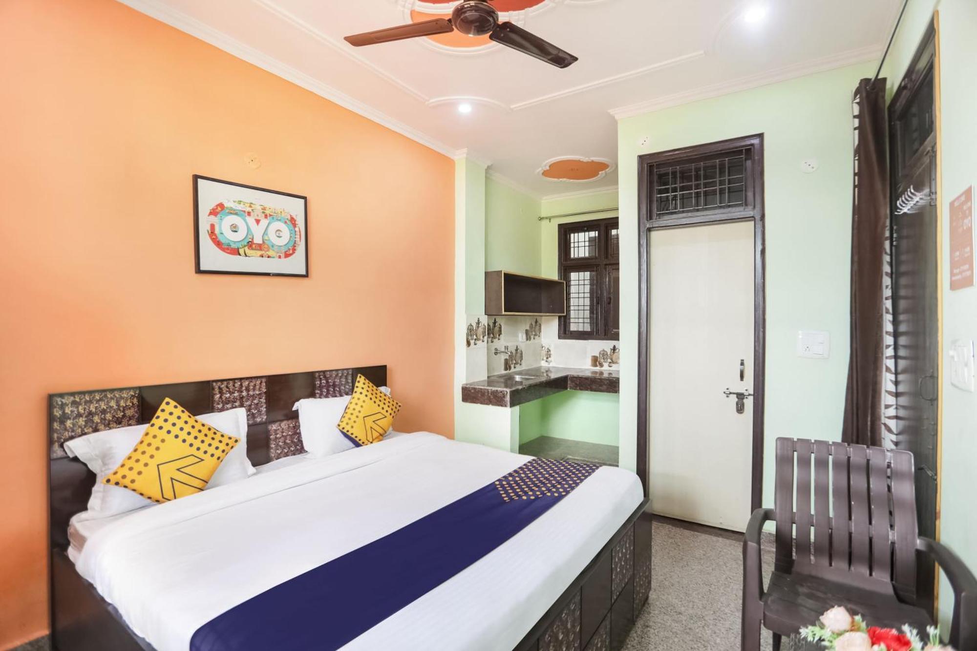 Spot On Main View Guest House Near Leisure Valley Park Gurgaon Dış mekan fotoğraf