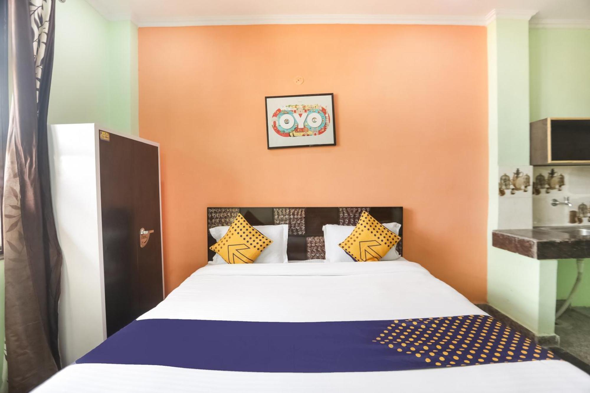 Spot On Main View Guest House Near Leisure Valley Park Gurgaon Dış mekan fotoğraf