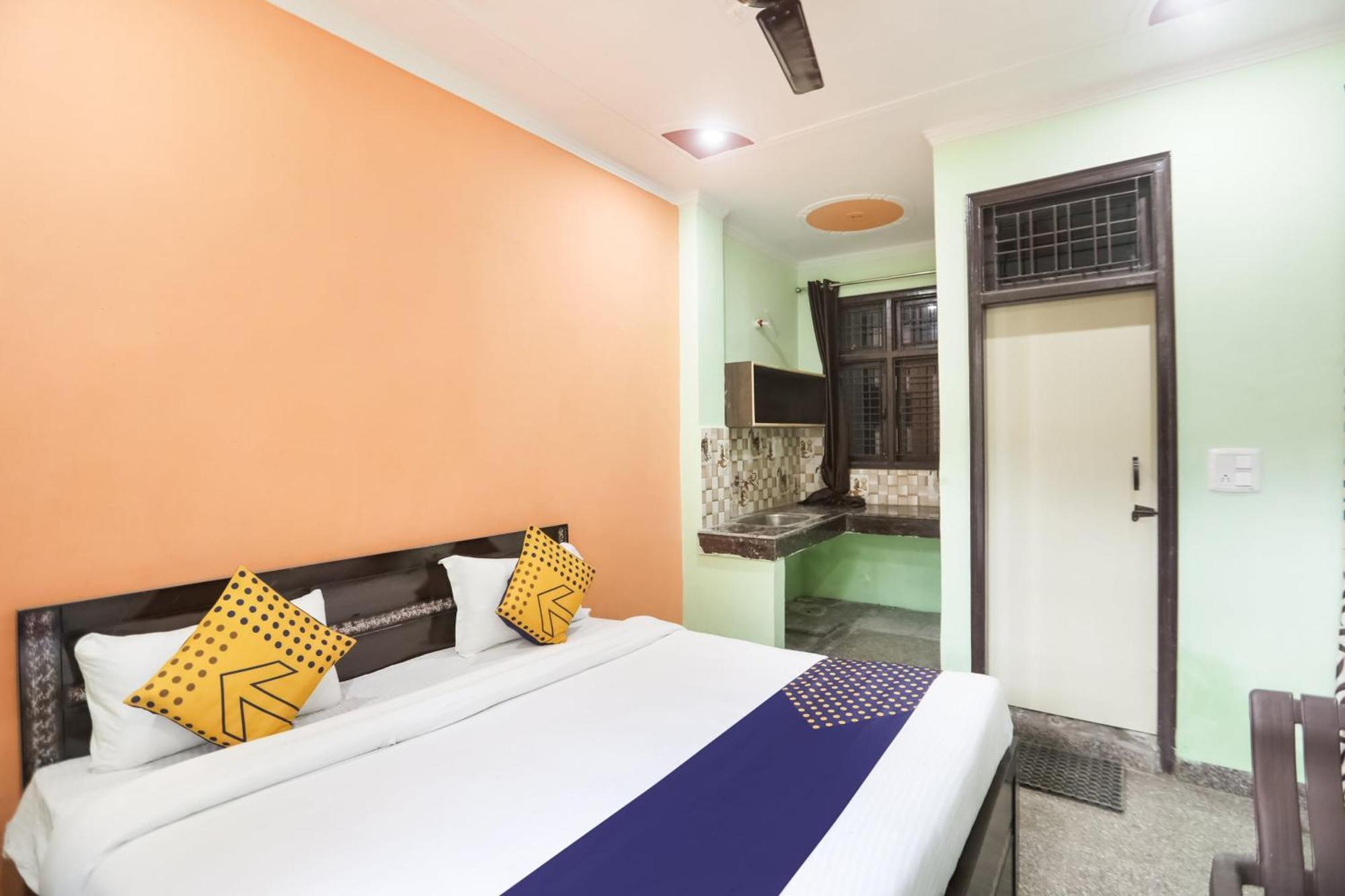 Spot On Main View Guest House Near Leisure Valley Park Gurgaon Dış mekan fotoğraf