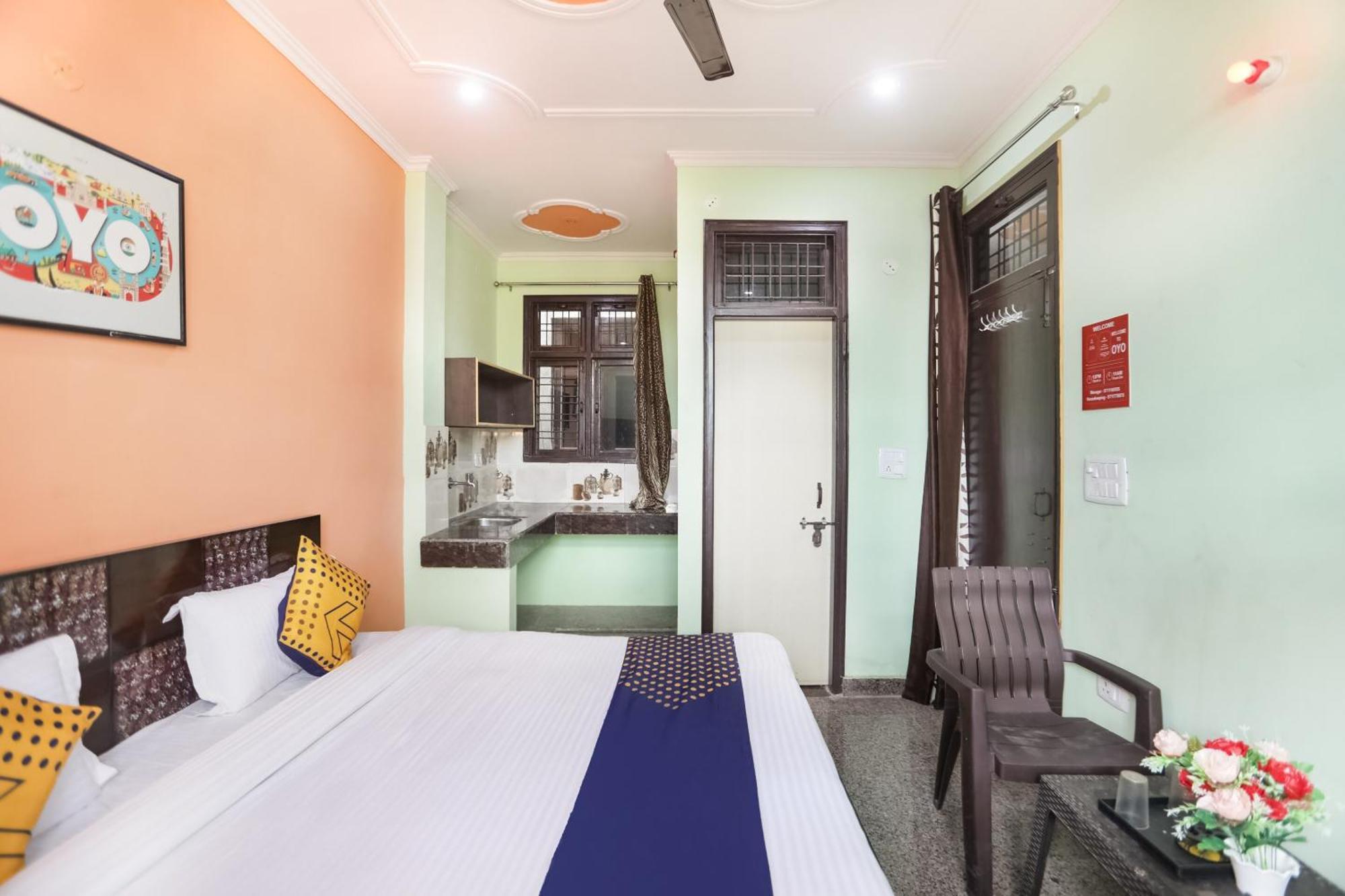 Spot On Main View Guest House Near Leisure Valley Park Gurgaon Dış mekan fotoğraf
