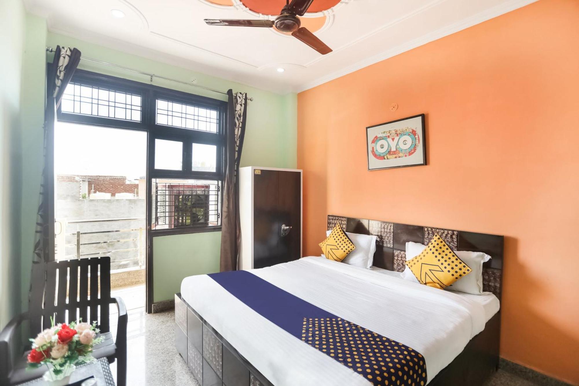 Spot On Main View Guest House Near Leisure Valley Park Gurgaon Dış mekan fotoğraf